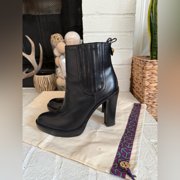 Tory Burch Leather Chelsea Boots Size 10.5 - Picture 13 of 13
